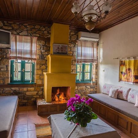 Platanorema Agios Ioannis Prodromos Buitenkant foto